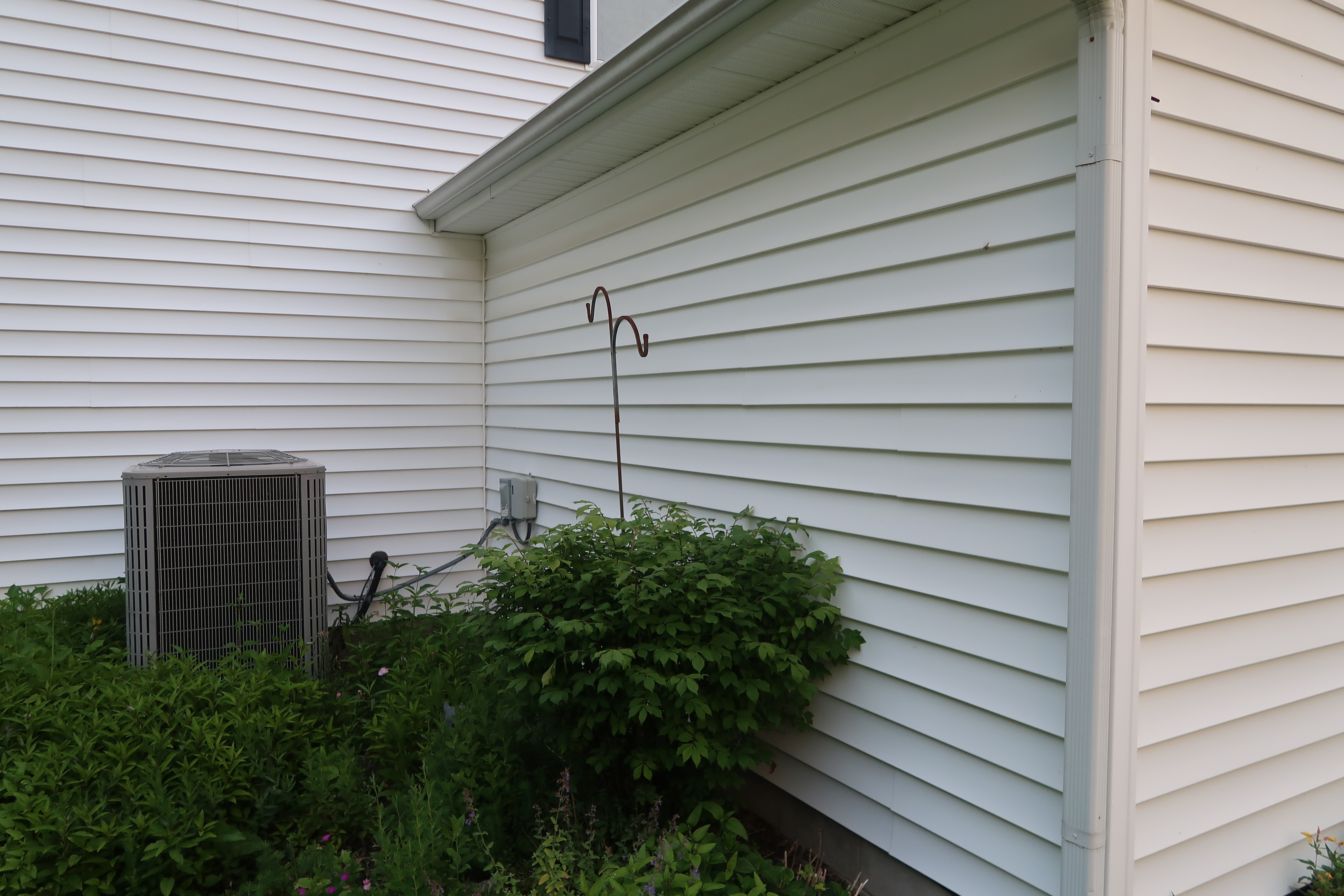 House siding clean after soft washing