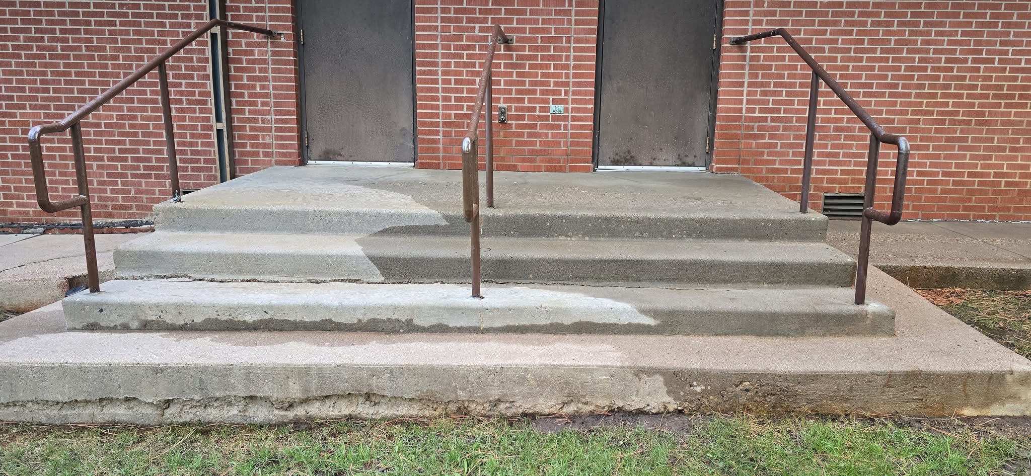 Concrete surface cleaning