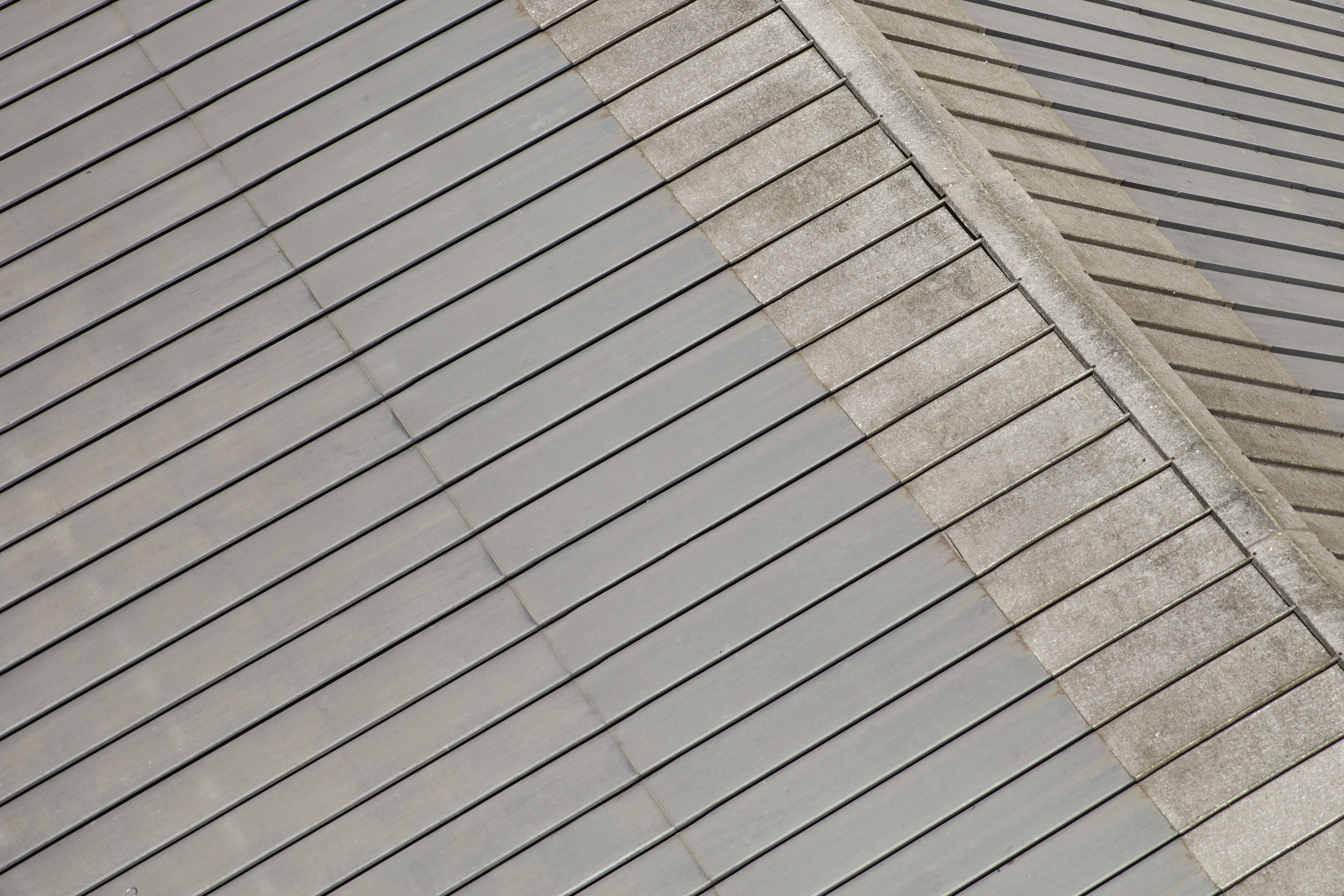 Composite deck cleaning